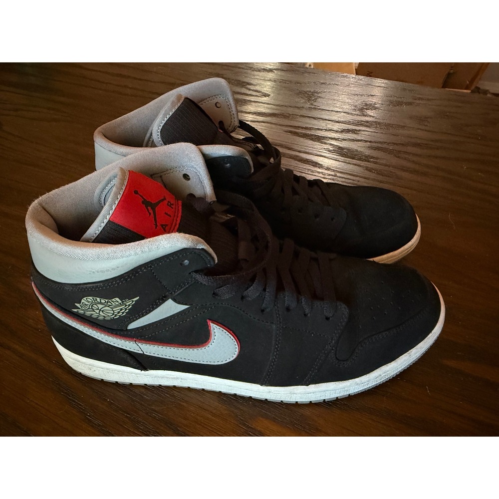 Jordan Air Jordan 1 Mid Mens 11.5 Black Grey Red 554724-060 Nubuck Sneaker‎